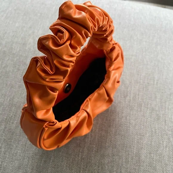 Mini Ruched Handbag - Picture 2 of 5